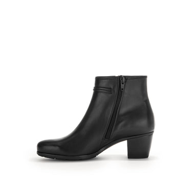 Bottines noires en cuir lisse