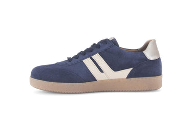 Baskets bleues en cuir