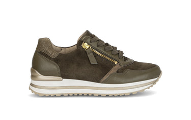 Baskets vertes en daim et cuir