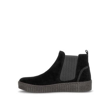 Bottines noires en daim