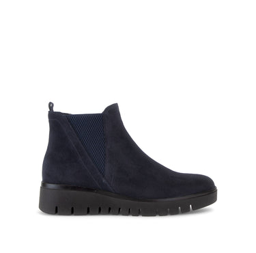 Bottines bleues en daim