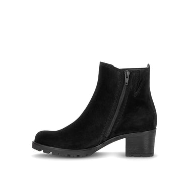 Bottines noires en daim