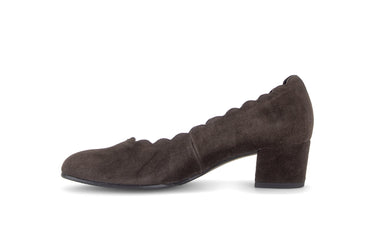 Escarpins marron en daim