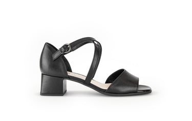 Sandales noires en cuir