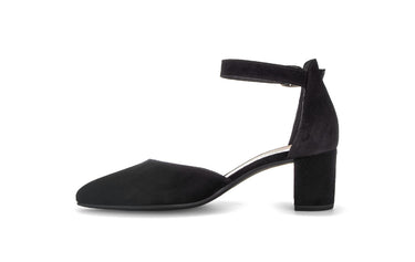 Escarpins noirs en daim