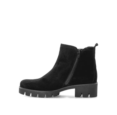 Bottines noires en daim
