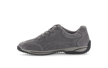 Baskets grises en daim