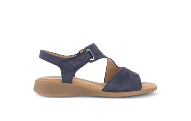 Sandales bleues en daim