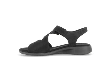 Sandales noires en daim